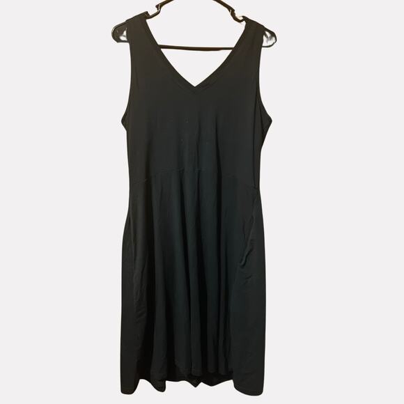 Pact Dresses & Skirts - PACT Black Midi Dress Women's XL Shelf Bra Pockets 72% Organic Cotton
